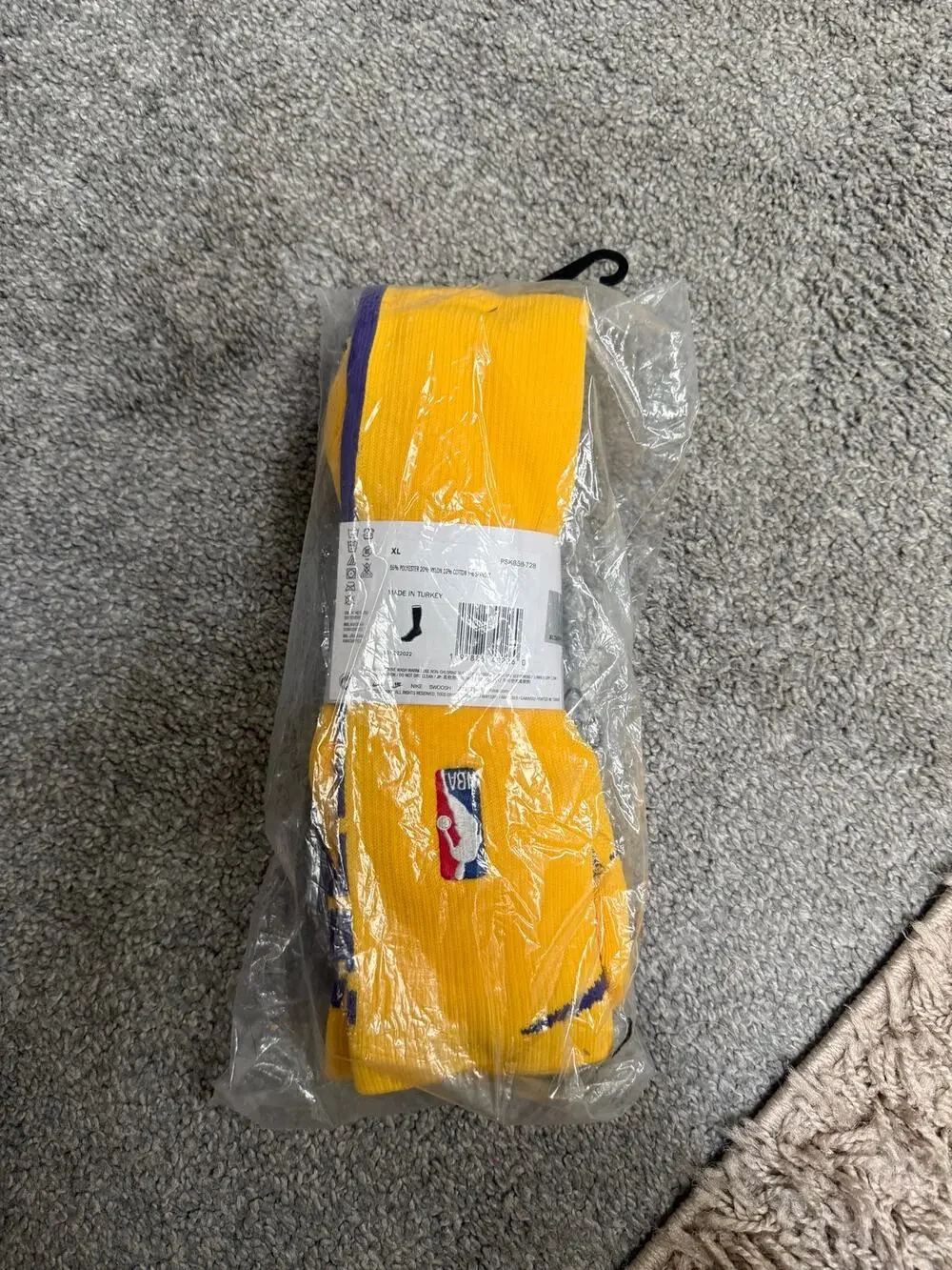 Nike NBA Knee High Lakers basketball socks in Yellow and Purple size XL - NEW